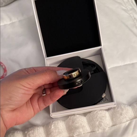 Oura Gen3 Gold Horizon Ring - Size 10 - Picture 4 of 4